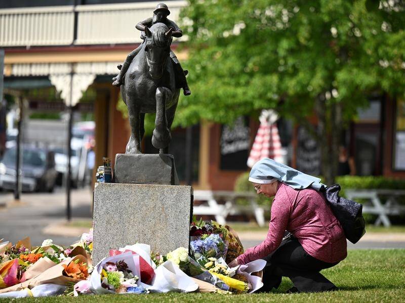 The Daylesford community is mourning the deaths of five people in a horror crash. (James Ross/AAP PHOTOS)
